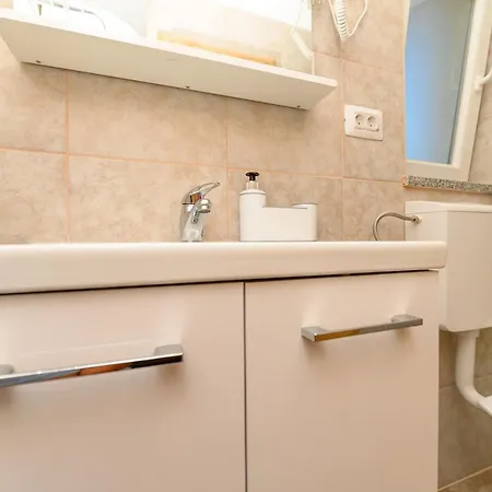 Forever Guest house Miholascica