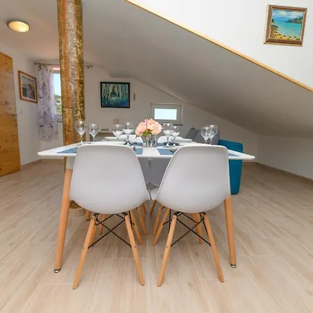 Forever Guest house Miholascica