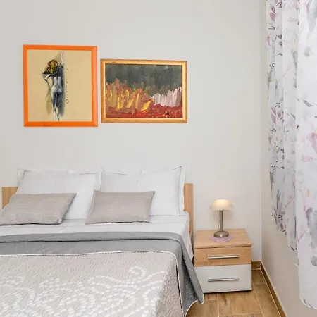 Forever Guest house 3*