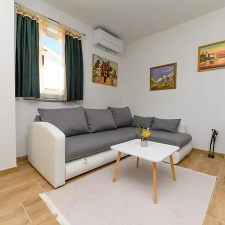 Guest house Forever 3*