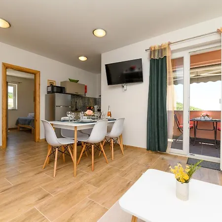 Forever Affittacamere 3*